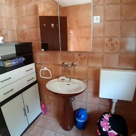 Apartament Marija *